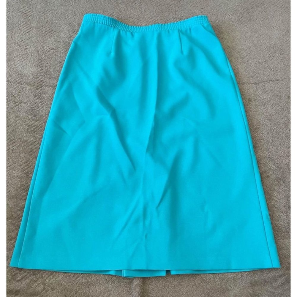 Women’s Skirt Size Large Blue